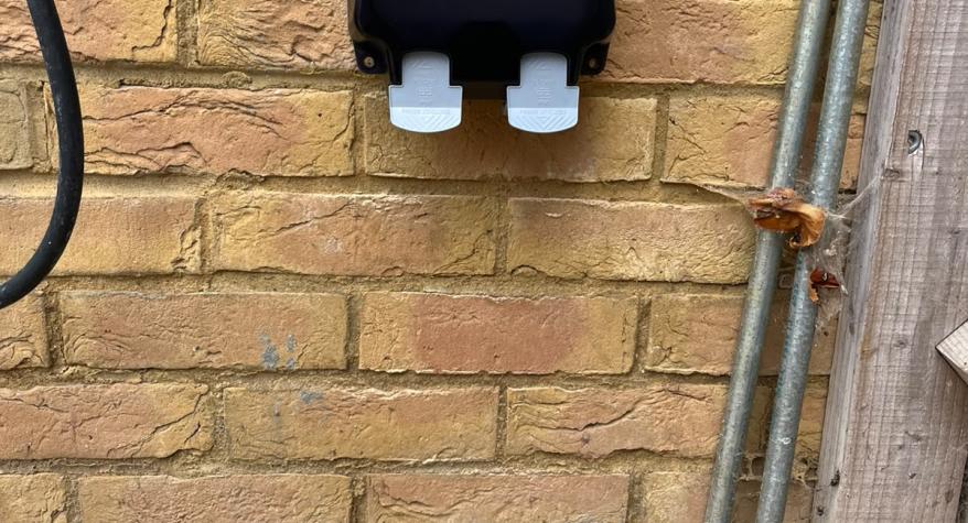 Outdoor Socket Installation – Ebbsfleet Valley